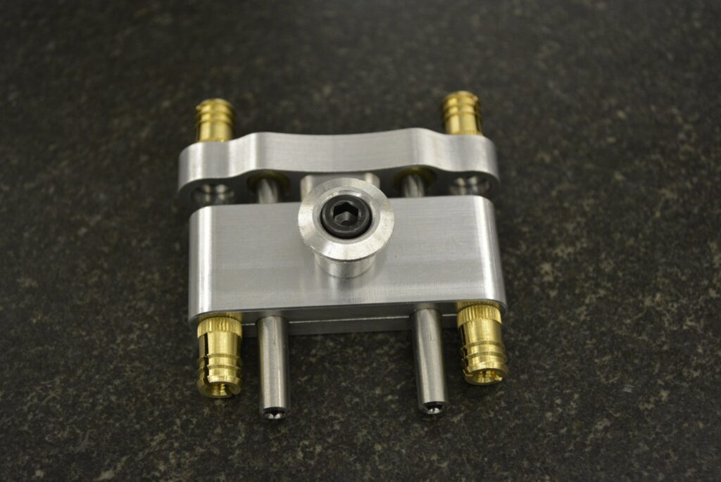 3.9 ULTACH CHEEK HARDWARE